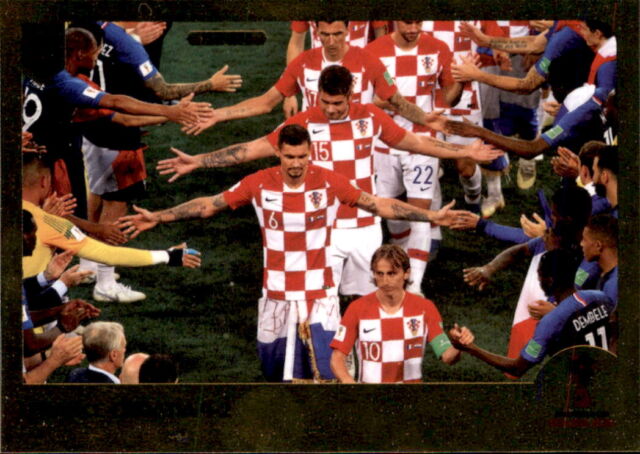 Panini FIFA365 2019 - Sticker 422 a/b - rewarding Croatia - Final