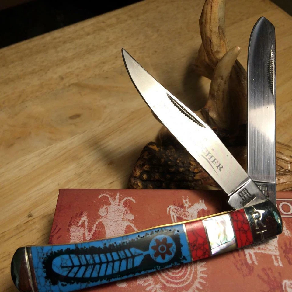 Navaja de bolsillo Rough Rider Dreamcatcher Trapper 4 1/8" RR1525 Foto 2 de 4