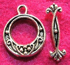 10Sets Tibetan Silver BEAUTIFUL ROUND Toggle Clasps Connectors Hooks C167