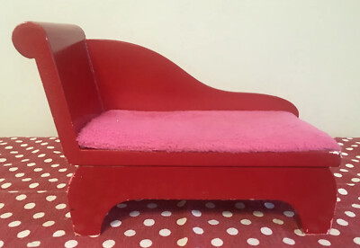 Larger Kidcraft Dolls Chaise Longue