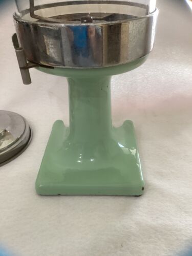 VINTAGE Hamilton Beach Malted Milk Dispenser “Arnold” No. 20 Jadite Green - Picture 6 of 6