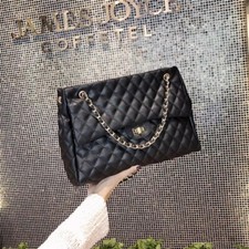 High Quality Large Shoulder/Crossbody Bag In BLACK