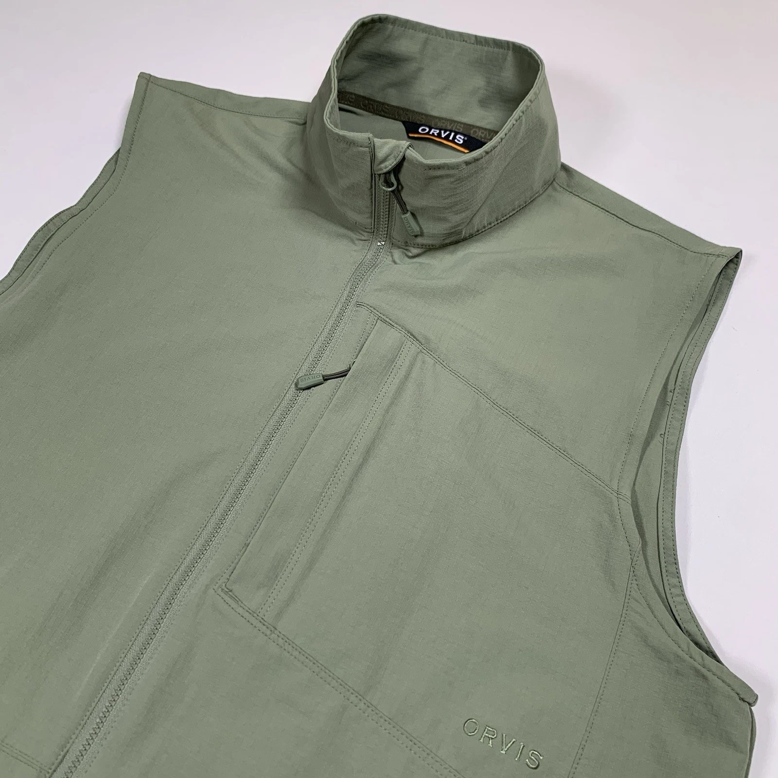 Orvis Full Zip Vest Men's Size M Green Stand Collar Lightweight Outdoor Casual
Opens in a new window