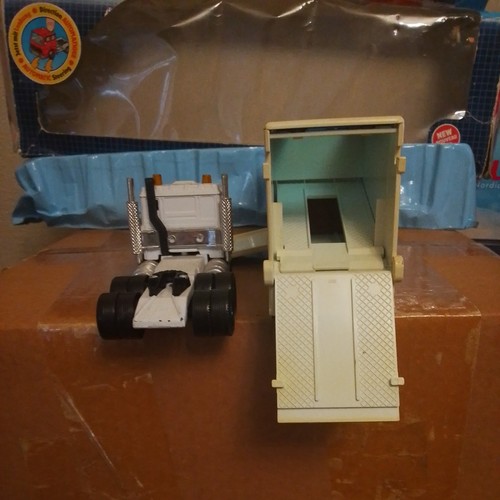 Matchbox Superkings K-159 Iveco Porsche Transporter + 2Cars. UK Buyers only (2) - Picture 8 of 22