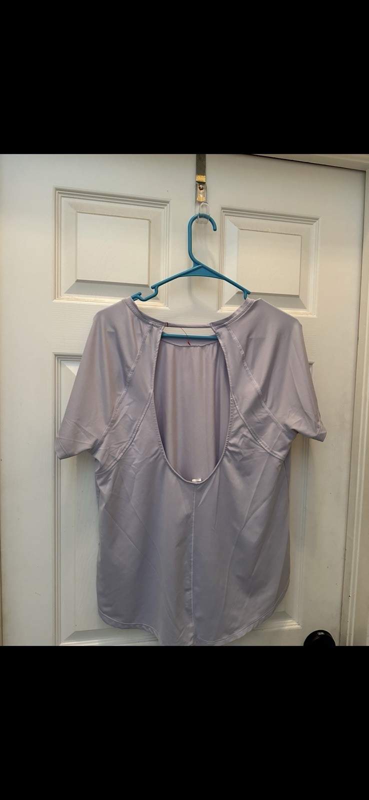 Under Armour Women’s Large Lavender Short Sleeve Open Back Workout Top thumbnail 7