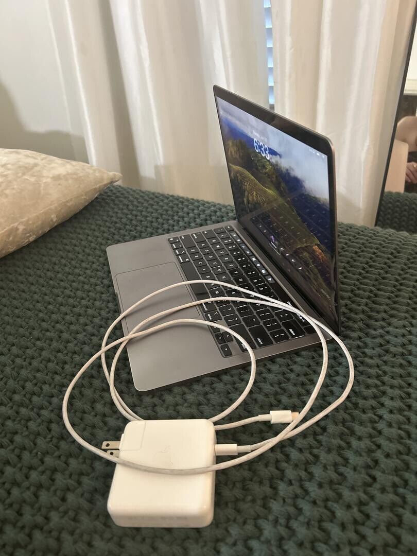 Apple MacBook Pro 13 inch Laptop - A2251 (2020) for sale Apple MacBook Pro 13 inch Laptop - A2251 (2020) for sale