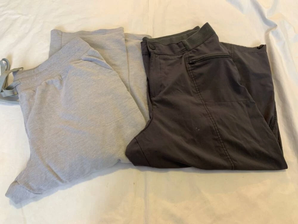 Lot 2 Womens Activewear Capri Pants Xl Lee Active Perfornance & Everlast  Sport