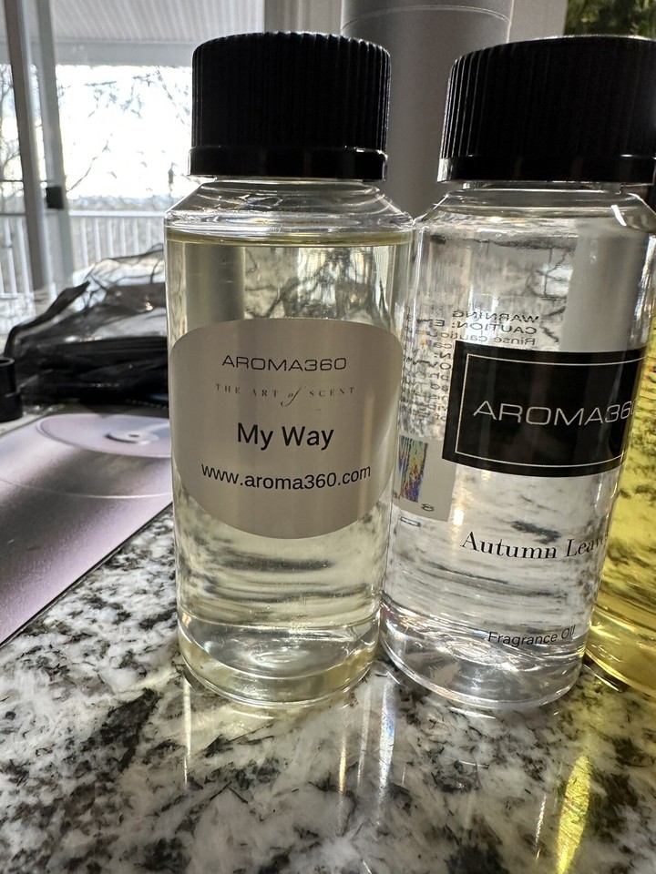 Aroma360 Silver Mini360 Diffuser With Remote Control and 7 120ml Scents