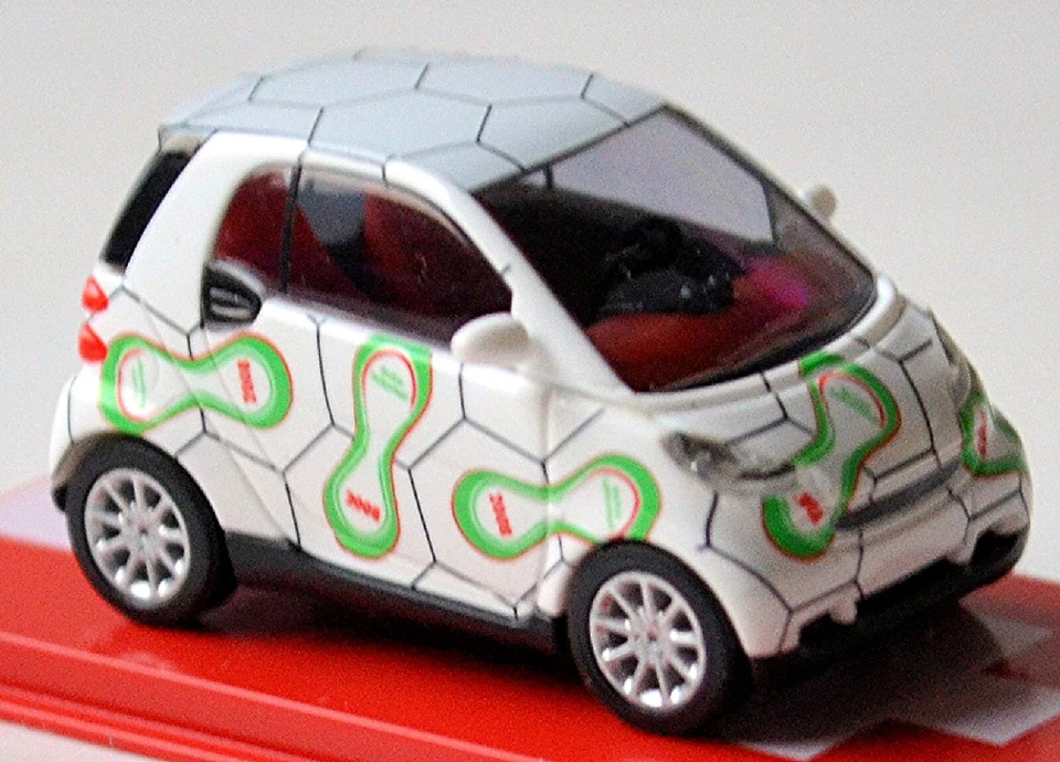 Smart Fortwo 07 Calcio 2008 Smart 451 2007-10 2. Generazione 1:87 Busch 46102 - Immagine 4 di 4
