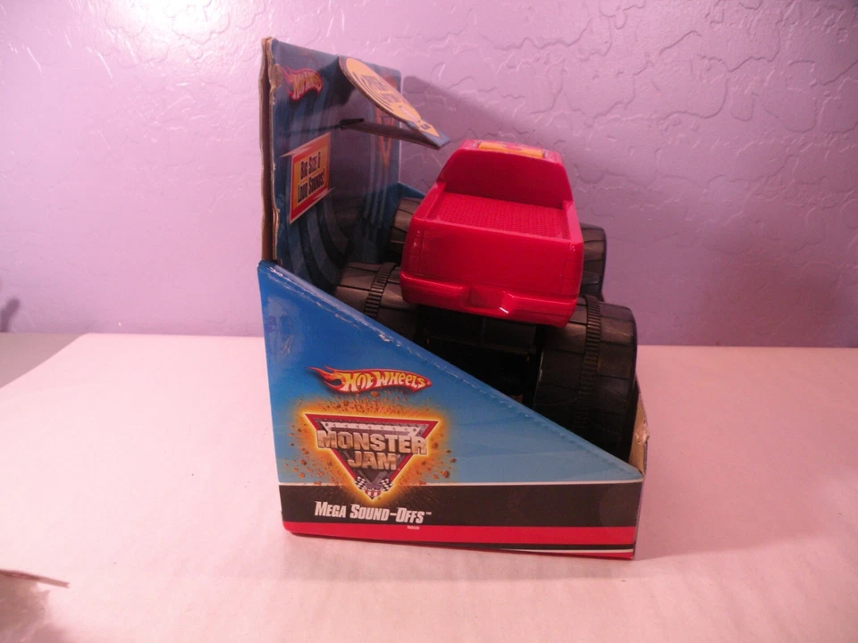 HOT WHEELS DESTROYER MEGA SOUND OFFS MONSTER TRUCK JAM DAN EVANS 2010 1/24 Scale - Image 3 of 4