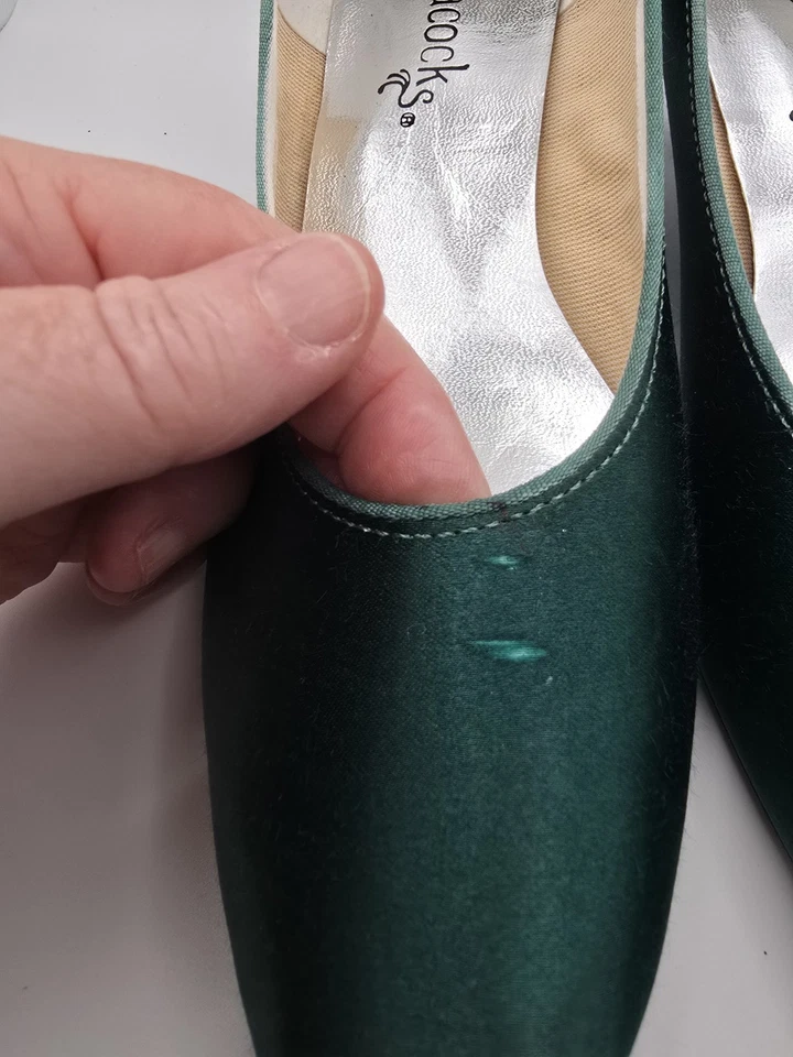 Peacocks Satin Green Dyed Kitten Heel Wedding Pumps/shoes. Ladies Sz 9.5B - Image 3 of 4