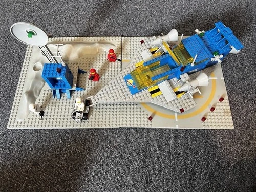 Lego Vintage Space Galaxy Explorer 928-1  1979