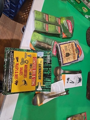 ~Sawyer ~Snake Bite ~Bee Sting Remover Extractor ~Pump Kit /camping Supplies (I)