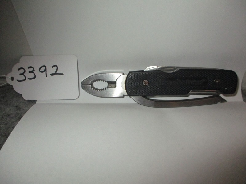 BROOKSTONE MULTI TOOL FOR PARTS OR REPAIR