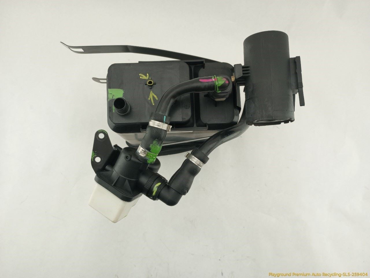 Maserati Quattroporte M139 Fuel Vapor Evap Charcoal Canister 4.2L V8 8 Cyl 03-08