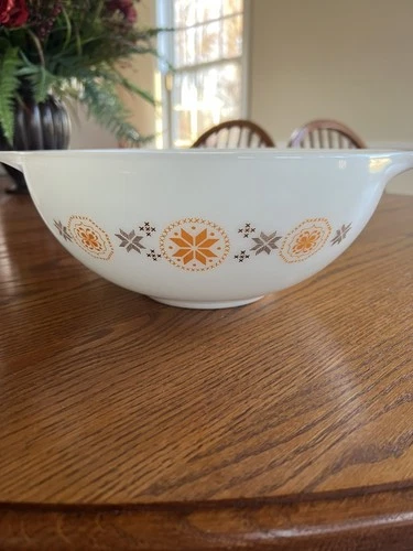 Vintage Pyrex Town and Country 4 Qt Cinderella Mixing Handle Bowl #444