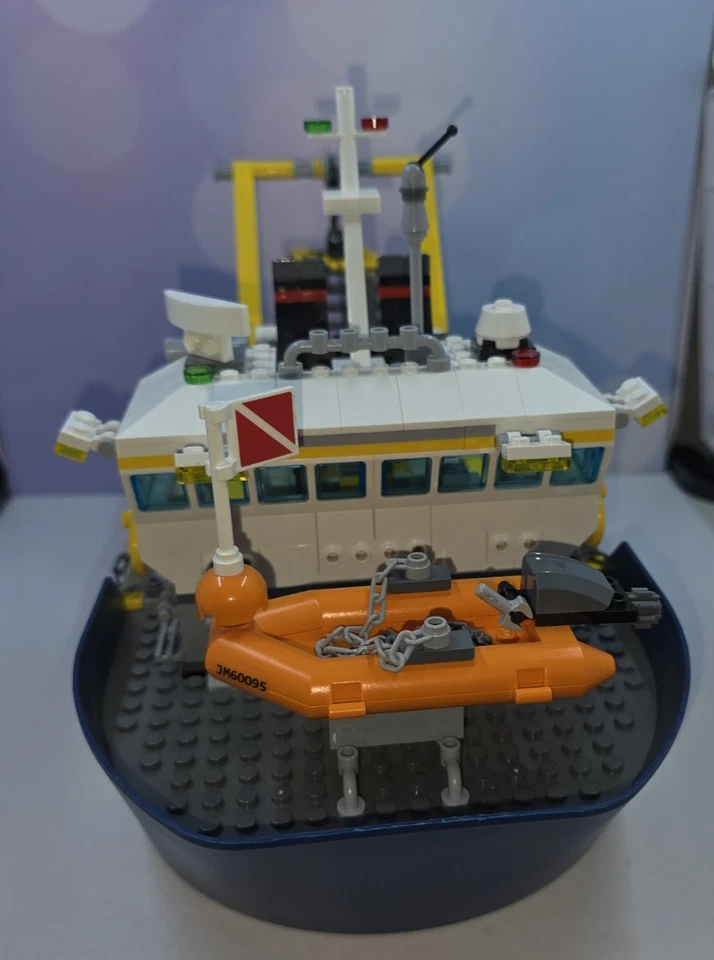 LEGO City Deep Sea Exploration Vessel (60095) Incomplete - Image 3 of 4