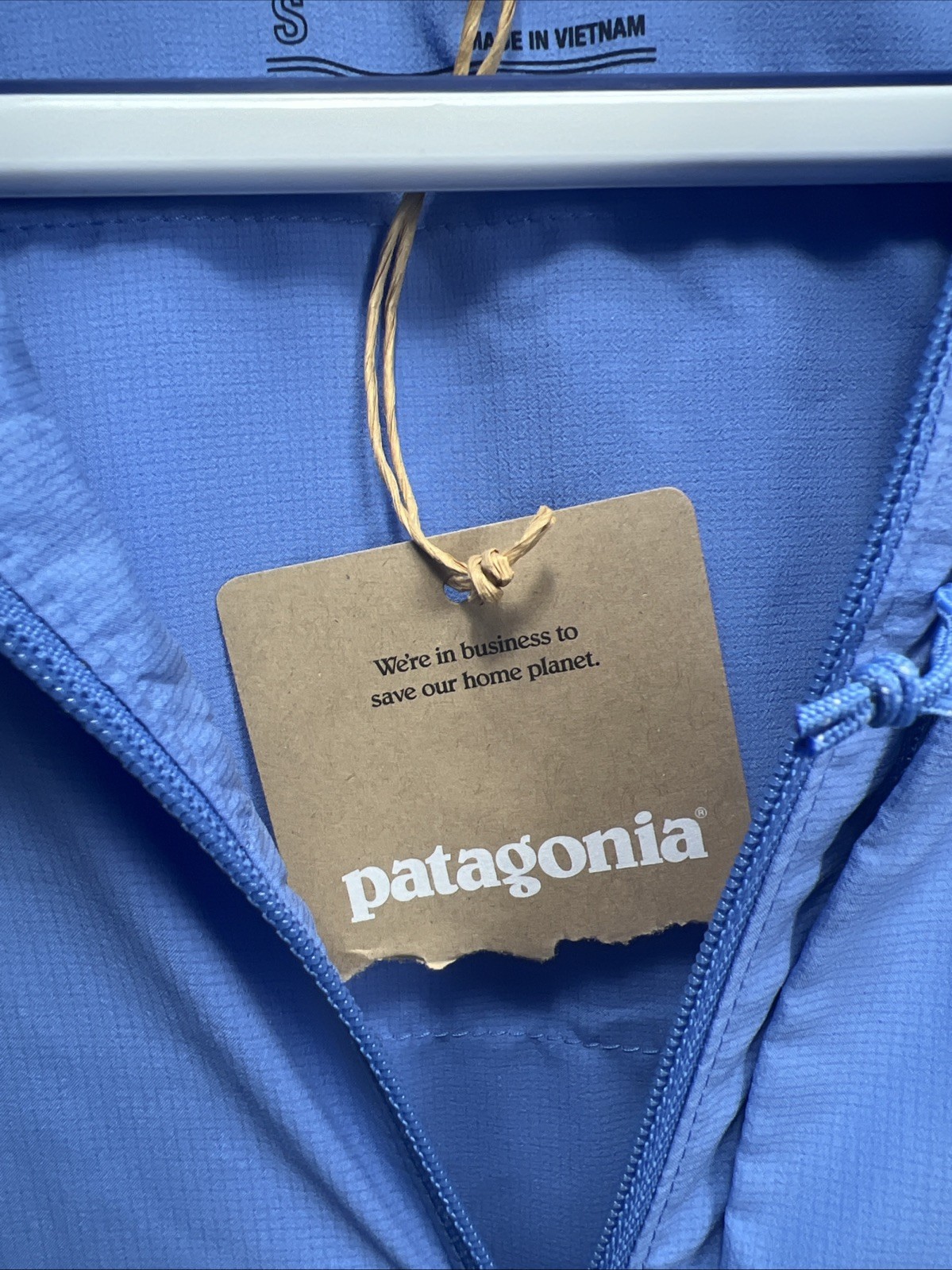Patagonia Women’s Nano-Air Ultralight Full-Zip Hooded Jacket Blue S image 4