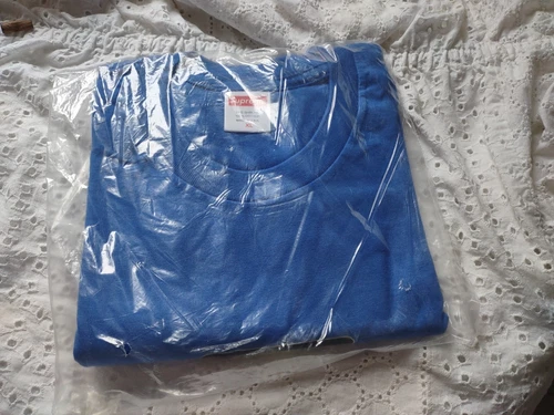 Tee shirt bleu suprême XL/FW20