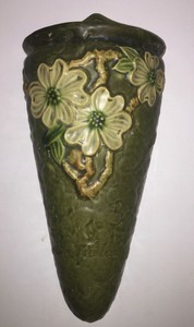 Roseville-Pottery-Wall-Pocket-Dogwood-Textured-9-5-034-x4-5-034-Green-1920s