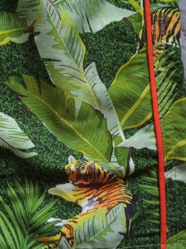 Broken Standard Men's Mesh Lined Tropical Tiger Green Mix Swim Shorts UK M BNWT - Picture 8 of 12