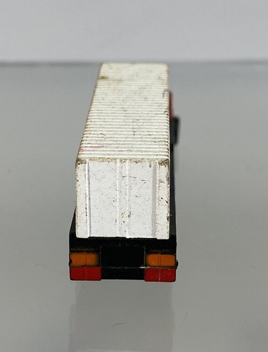 Vintage 90s Micro Machines Rocky Mountain Semi Truck Tractor Trailer Red Cab - Picture 4 of 7