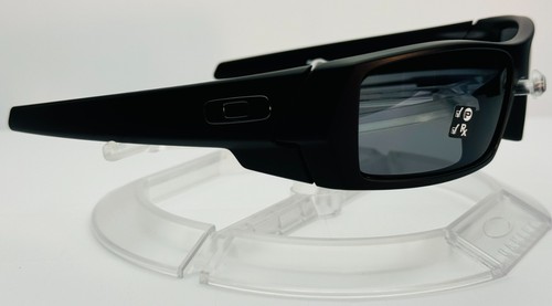 Nuovi occhiali da sole Oakley Gascan / nero opaco / grigio lenti polarizzate / Sku 11-122 - Foto 3 di 6