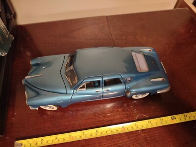 Vintage diecast 1948 Tucker Road Legends 1/18 scale torpedo