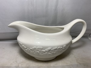 Martha-Stewart-Everyday-Acorn-Gravy-Boat-MSE