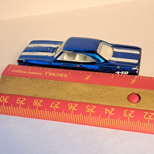 2004 Hotwheels 1970 Plymouth Roadrunner Toy Car Blue Striped Loose - Picture 2 of 6