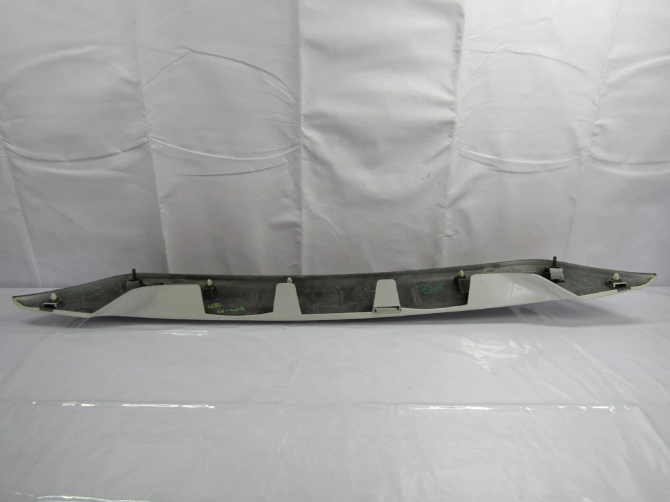 2007-2013 Mitsubishi Outlander escotilha traseira tampa traseira acabamento moldura fabricante de equipamento original - Imagem 3 de 4