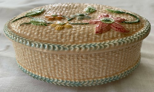 Sylvac Pottery Trinket Box with Lid Dish Made in England Antique Hand Painted - Picture 5 of 9