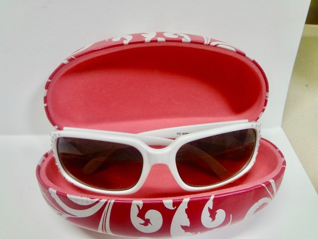 Genuine GUESS GUP2016-WHT-34-58 Women/'s Rectangle Los Angeles Sunglasses WHITE
