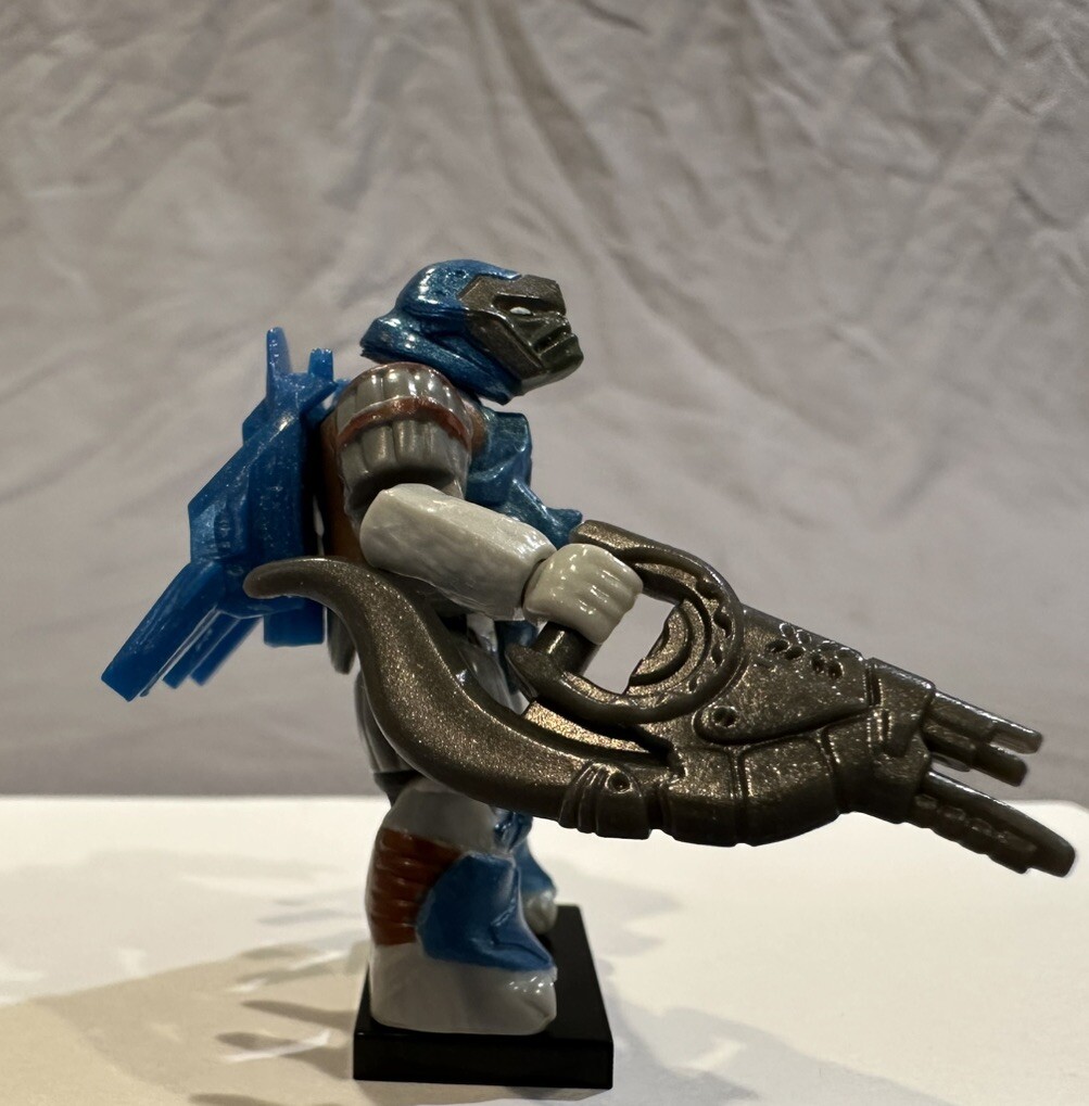 Halo MEGA Bloks Metallic Blue Covenant Jump pack Brute Minifigure