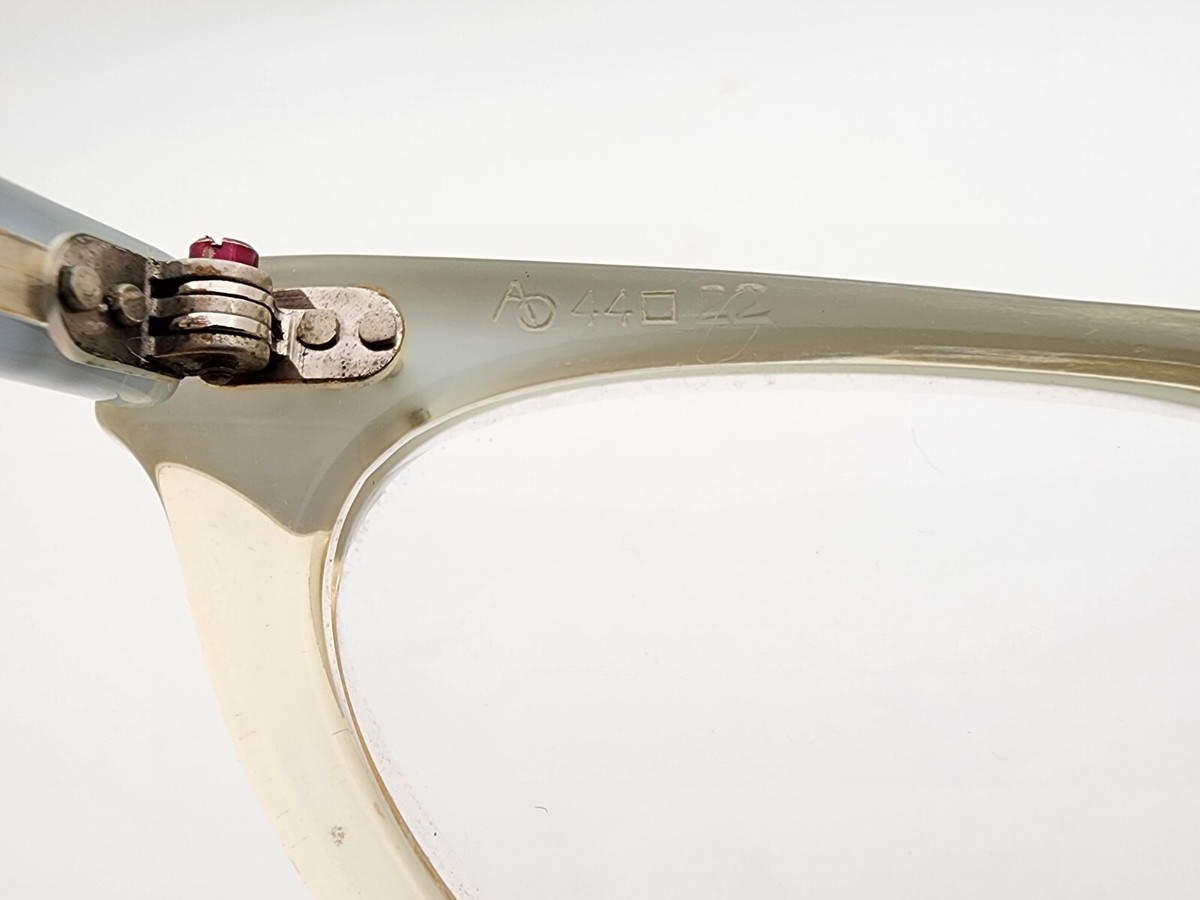 Vintage Cat Eye American Optical L.Blue/Clear 44-22 Vintage Cat Eye American Optical L.Blue/Clear 44-22
