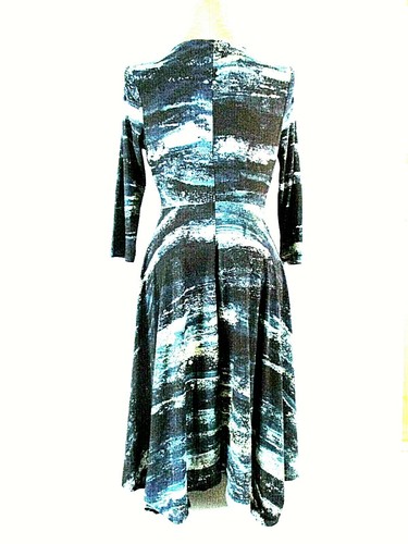Vera Wang womens small 3/4 sleeve green black white V-Neck stretch dress (O)pm - Picture 6 of 10