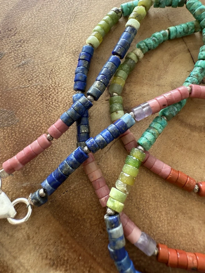 CATÁLOGO SUNDANCE LARGO MULTIPIEDRAS Y UN CATÁLOGO PEARL SUNDANCE Foto 3 de 4