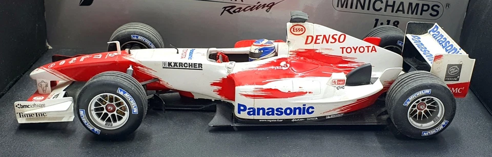 Minichamps escala 1/18 100 040017 - Panasonic Toyota Racing TF104 #17 Panis Foto 3 de 4