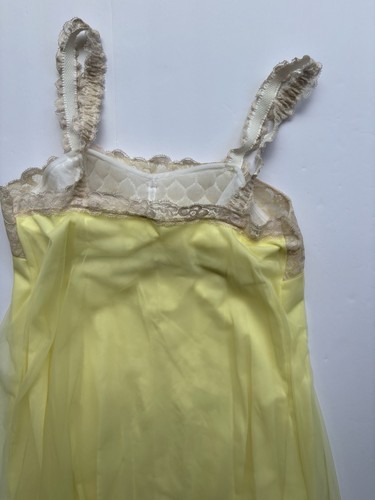 Robe slip lingerie vintage nylon transparent mousseline avec soutien gorge dentelle jaune taupe 32 - Photo 12/12