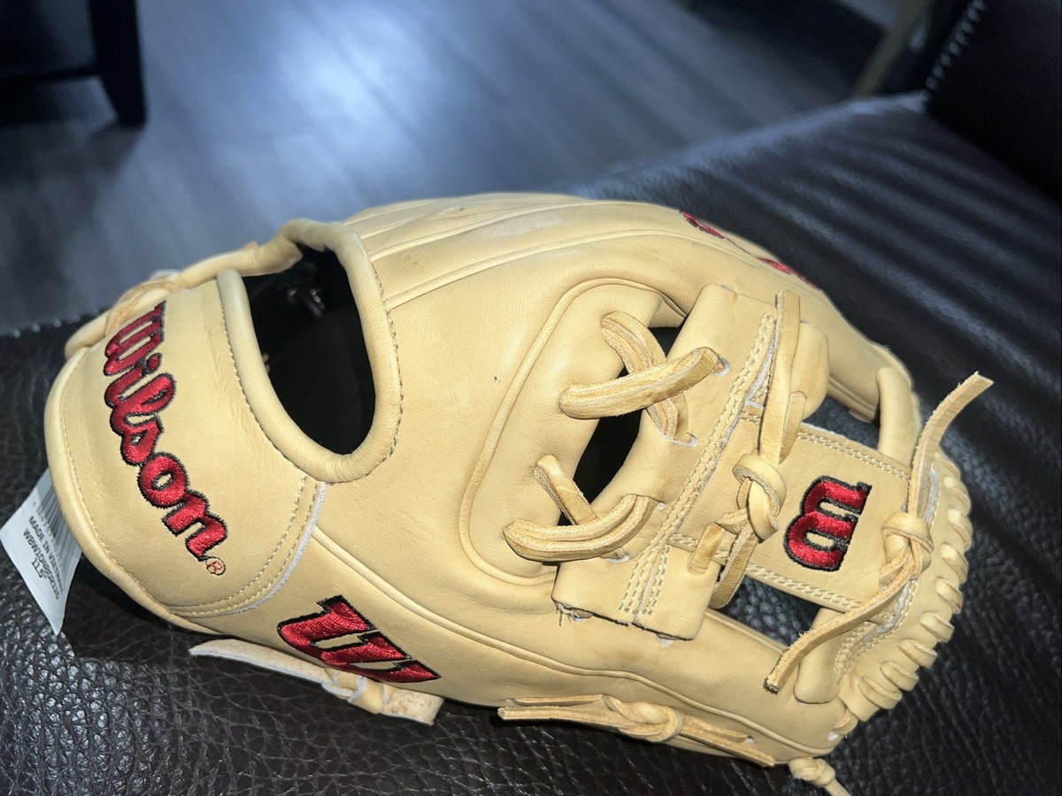 2024 Wilson A2000 1786 Classics 11.5” Infield Baseball Glove