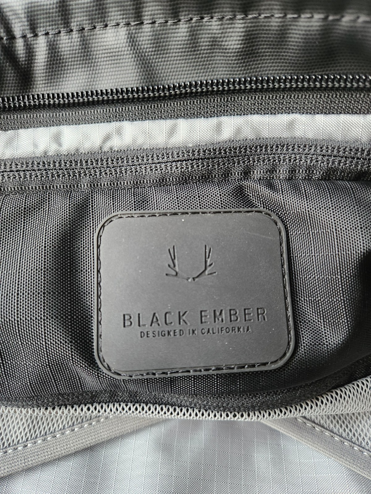 Black Ember FORGE Black Briefcase Backpack Overni… - image 12