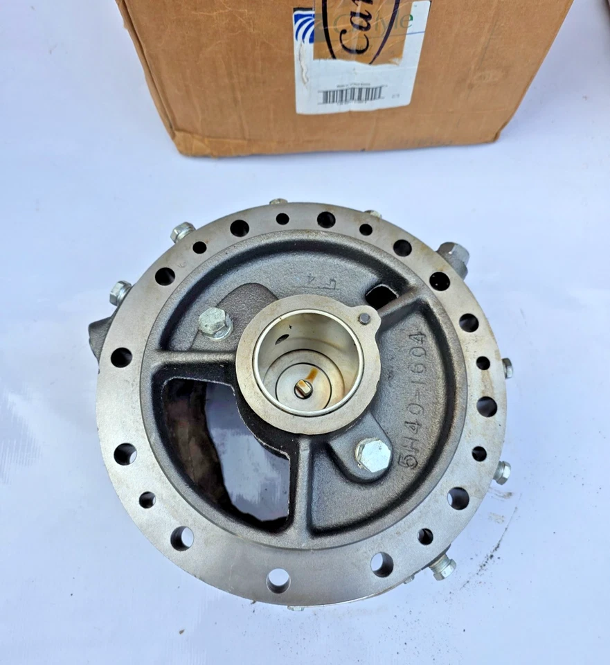 CARLYLE 5H40677 PUMP END BEARING HEA GENUINE OIL PUMP COVER - Image 2 of 4