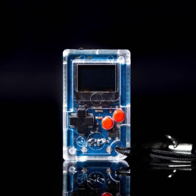 Thumby kleine Spielkonsole - Miniatur funktionierende Schlüsselanhänger Größe von TinyCircuits