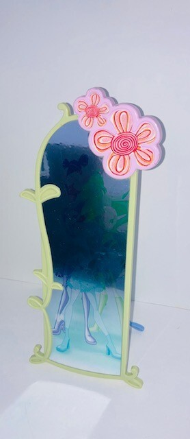 Mattel Barbie Winx Club Fairy Cool Furniture - Mirror-  Playset Accessory