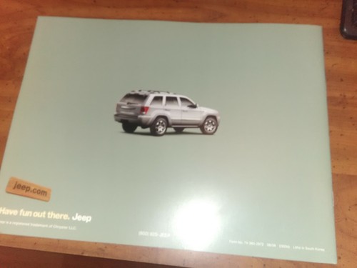2009 Jeep Grand Cherokee Prestige Sales Brochure - Original - Picture 3 of 3
