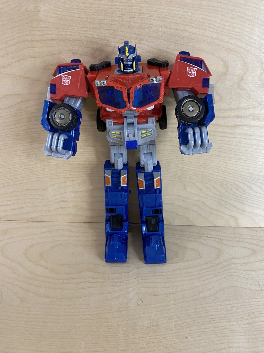 Hasbro Transformers 2004 Optimus Prime And Another One Takara 2004