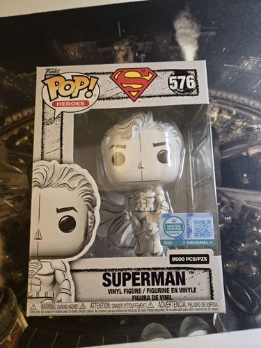 Funko Pop! DC Superman (Sketch) #576 Supreme LE 9500 Funko Shop Exclusive