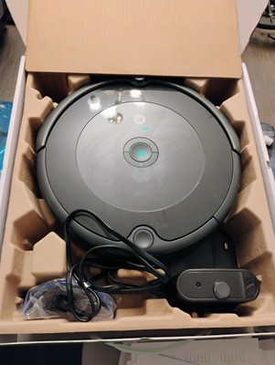iRobot R692020Robotic Vacuum Cleaner Black