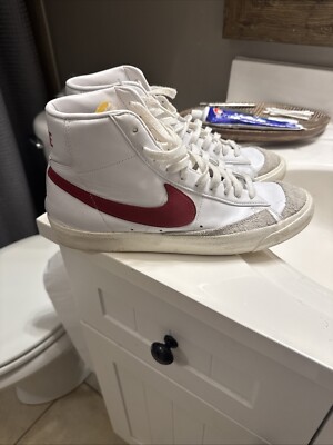 Men s Nike blazer  77