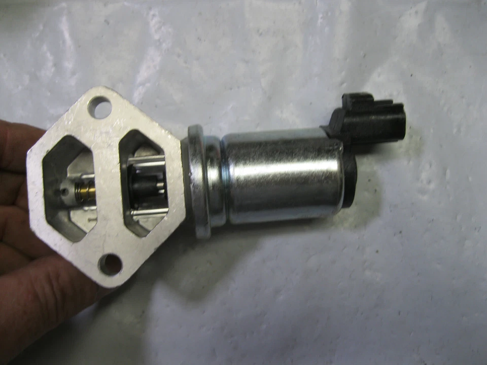 Idle Air Control Valve Airtex 4J1062 Foto 4 de 4